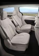 Chrysler Pacifica Hybrid Limited 2016 года